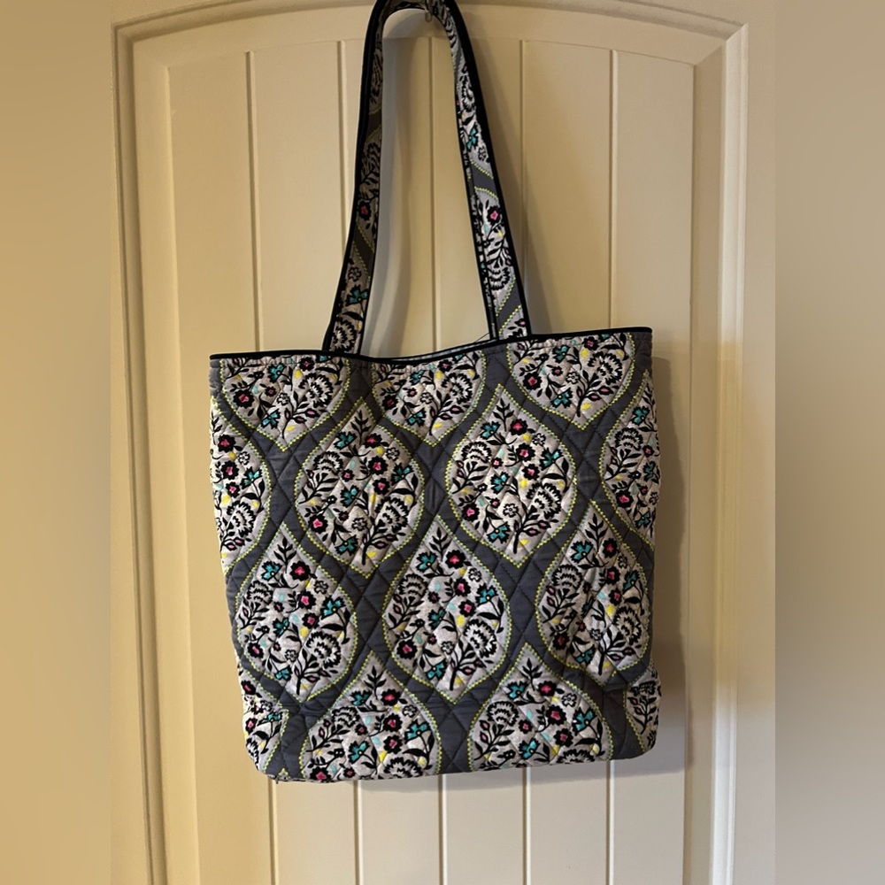 Vera Bradley tote handbag.